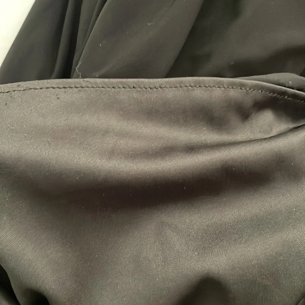 Black low back w sequins gown - Picture 7 of 7